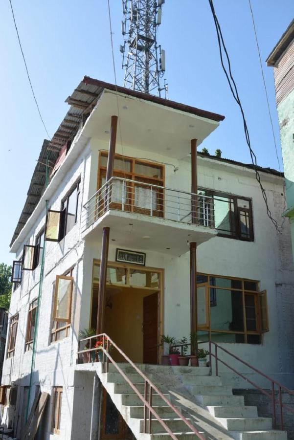 Nice One Palace Srīnagar Exterior foto